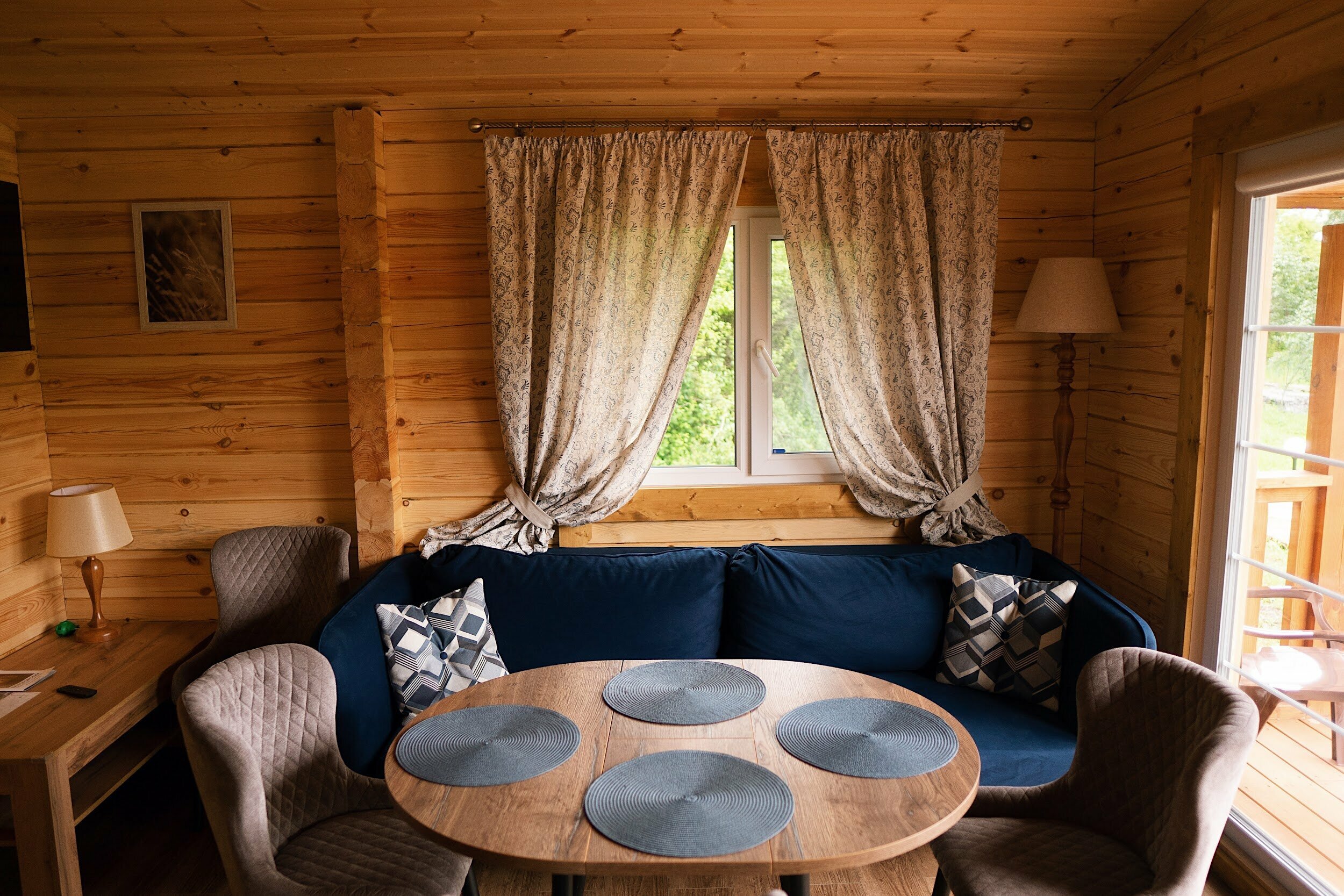 Большой домик