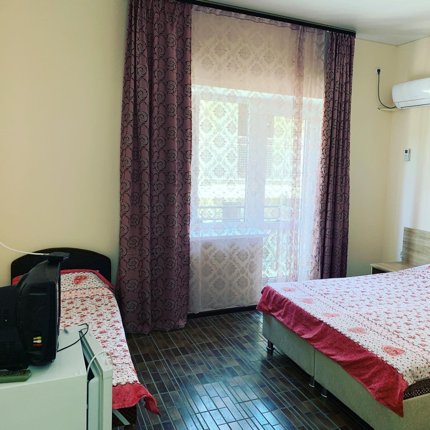 Трехместный номер с балконом