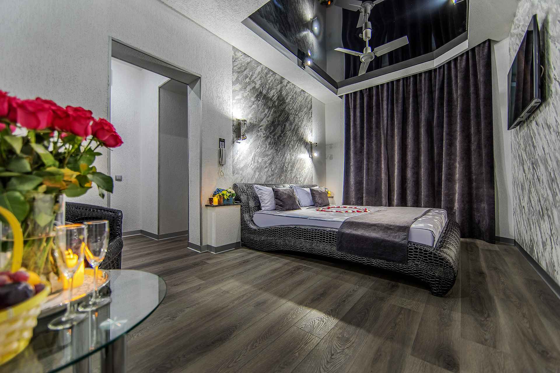 Двухместный номер с 1 кроватью с ванной (только для взрослых)