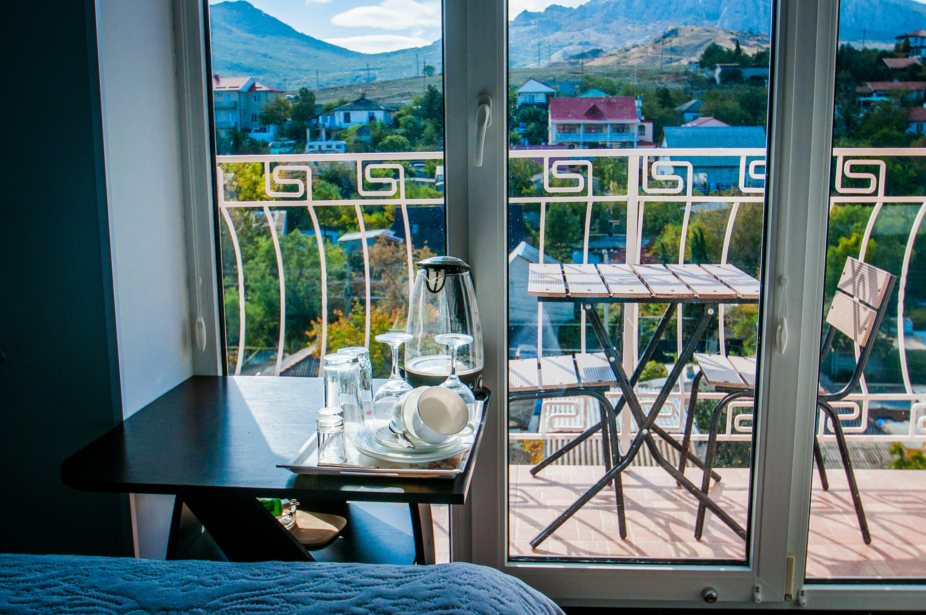 Двухместный номер Делюкс с 1 кроватью и боковым видом на море