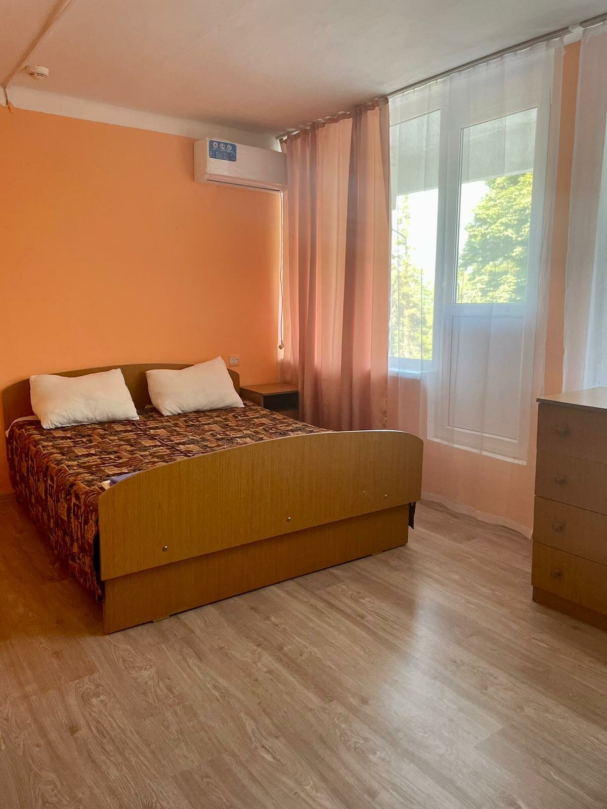 Двухместный номер с 1 кроватью или 2 отдельными кроватями и дополнительной кроватью