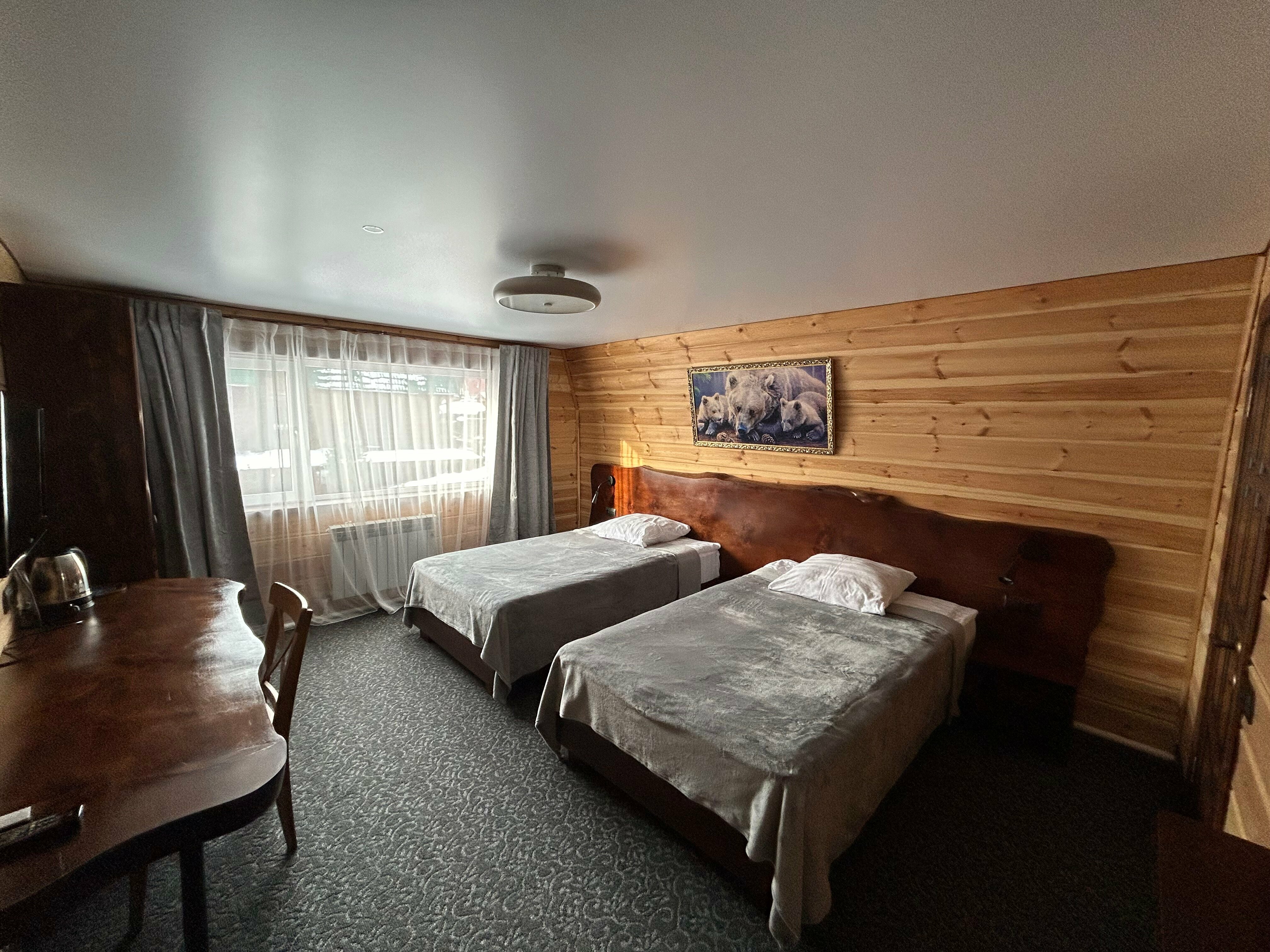 Двухместный номер с 2 отдельными кроватями и душем