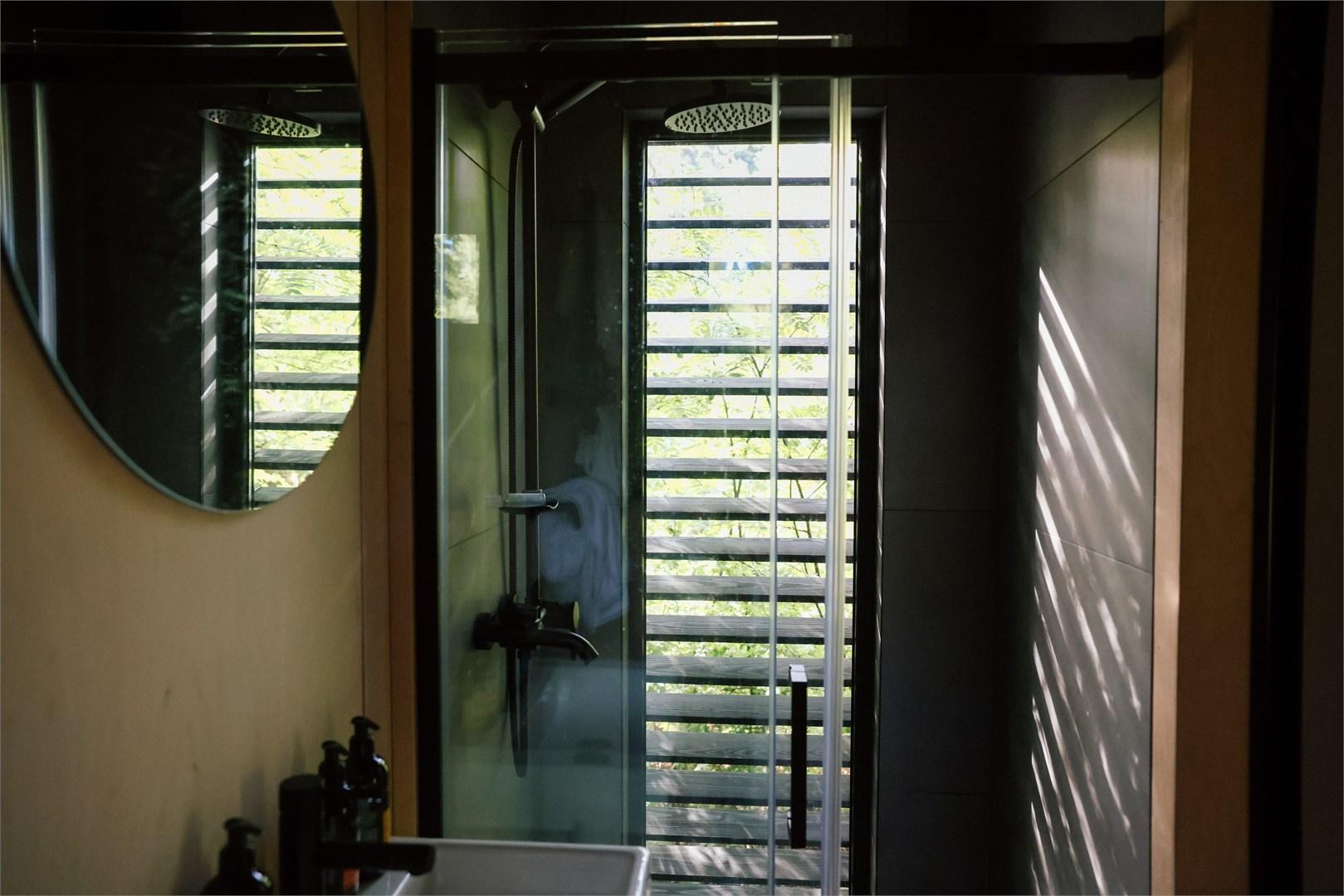 Малый Хитте №5 - с террасой и панорамным окном | красивый вид на дюны, сквозь которые частично видно море