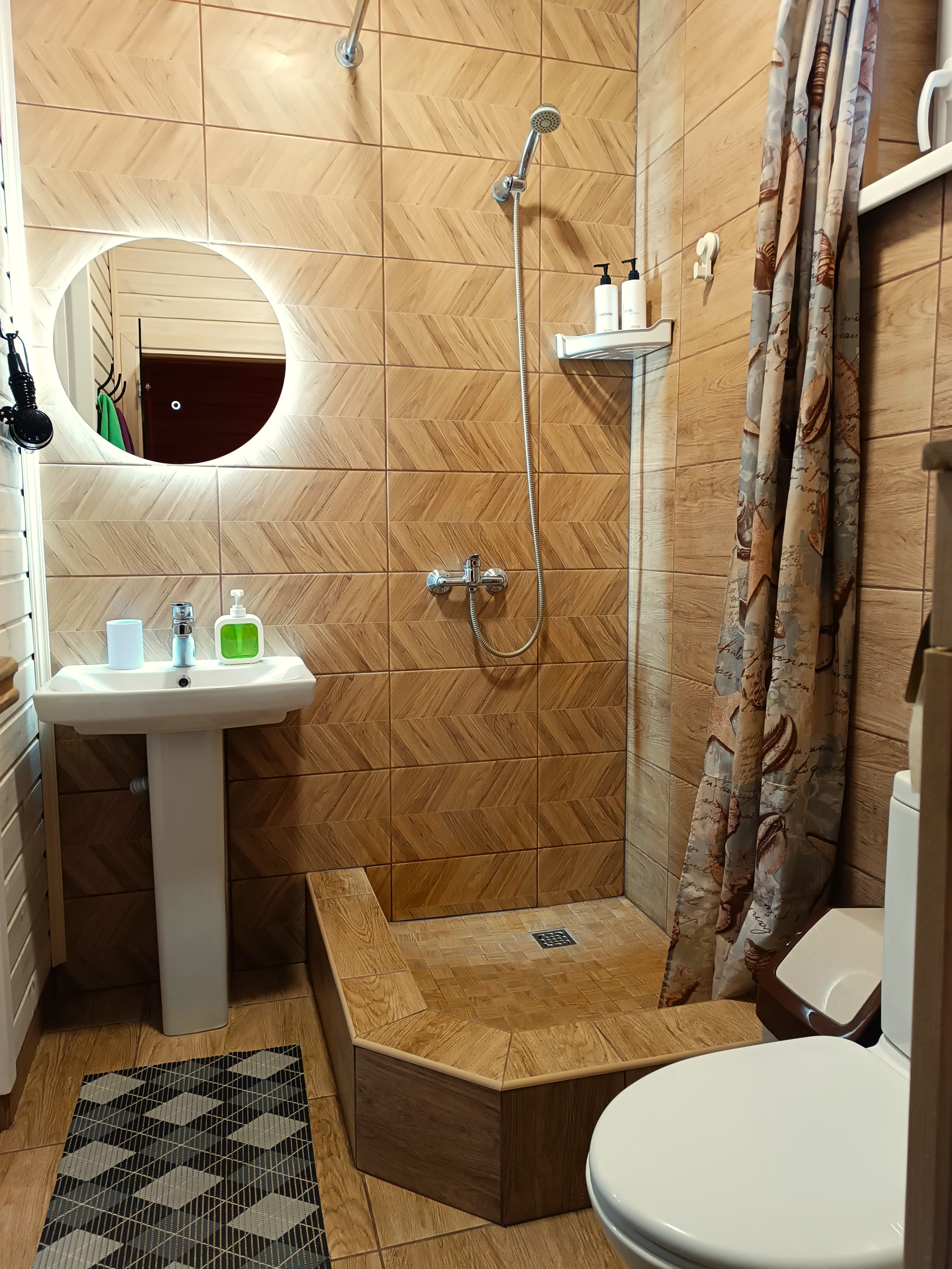 Коттедж с сауной с видом на озеро