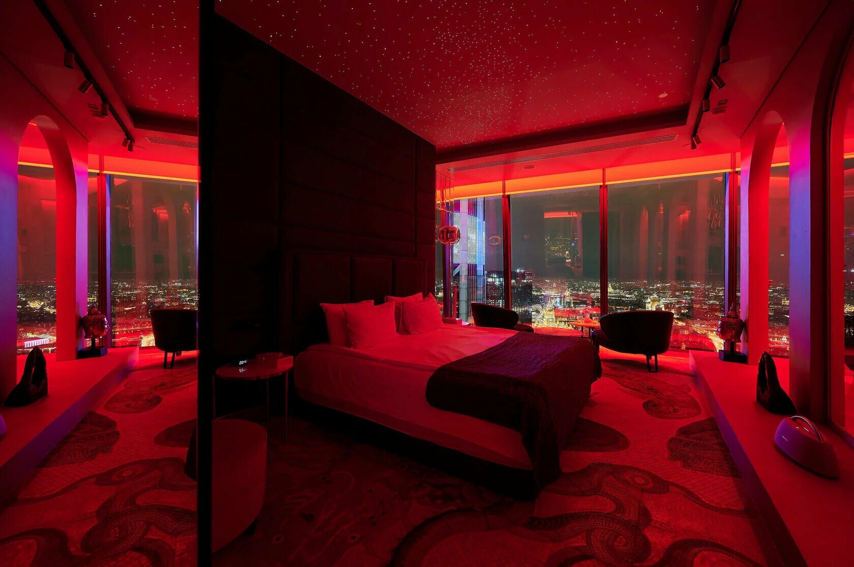 "SKY SPA ROOM" — самые вкуснейшие апартаменты-студия на 77-м этаже башни Федерация "Восток" с открытой ванной, соляной баней, горизонтальным и вертикальным душем.