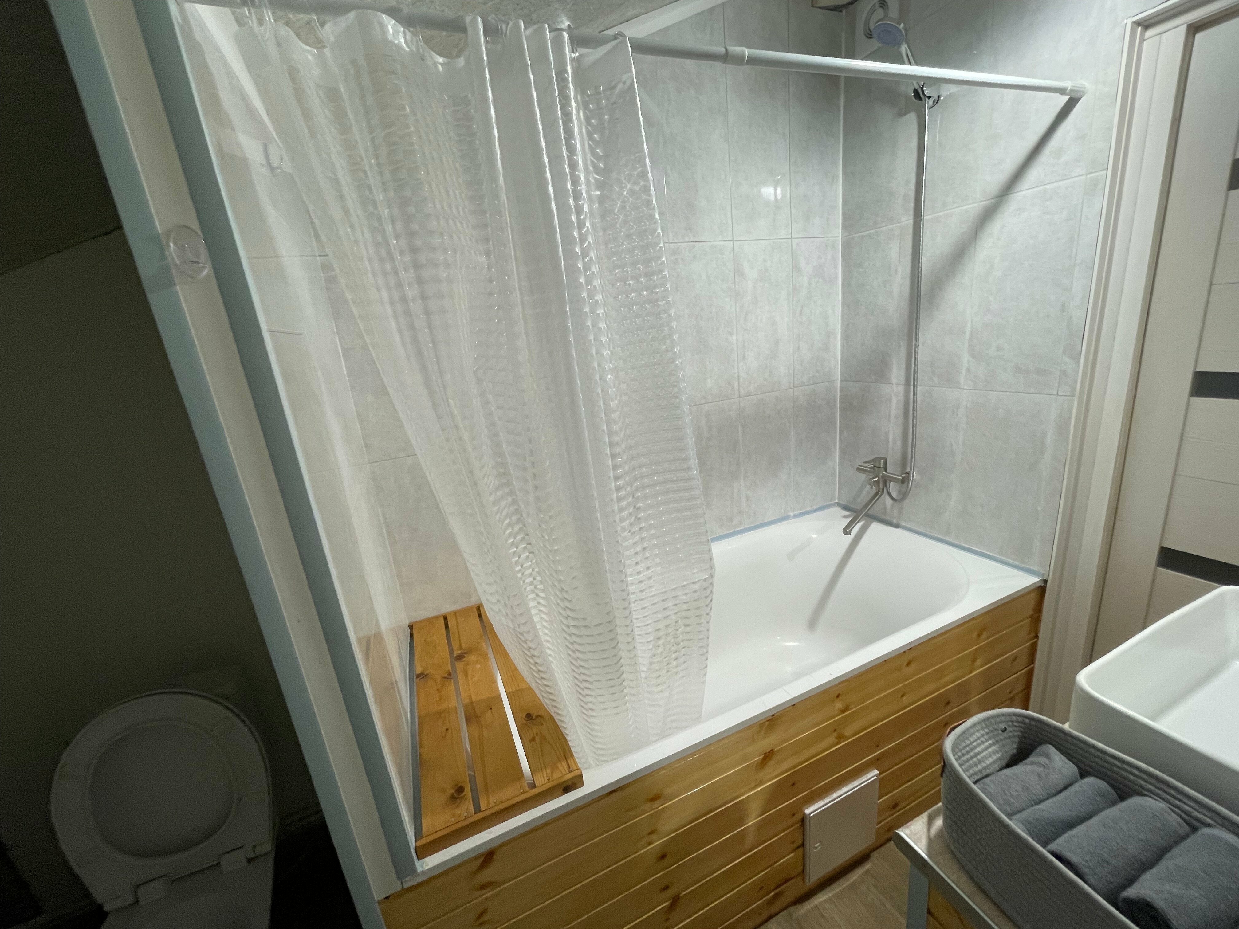 Двухместный номер с 1 кроватью и общей ванной комнатой