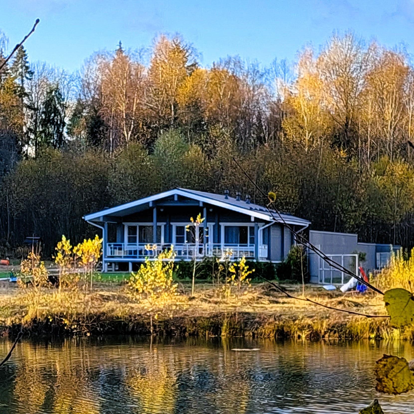 Коттедж с видом на озеро