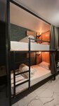 Кровать в общем номере для мужчин в Дом30