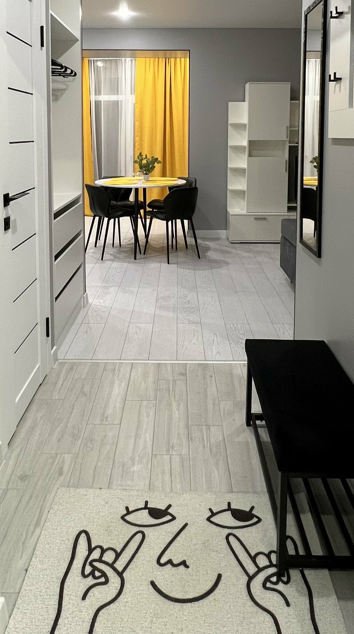 Семейный апартамент "Охра" с кухней и стирально-сушильной машиной