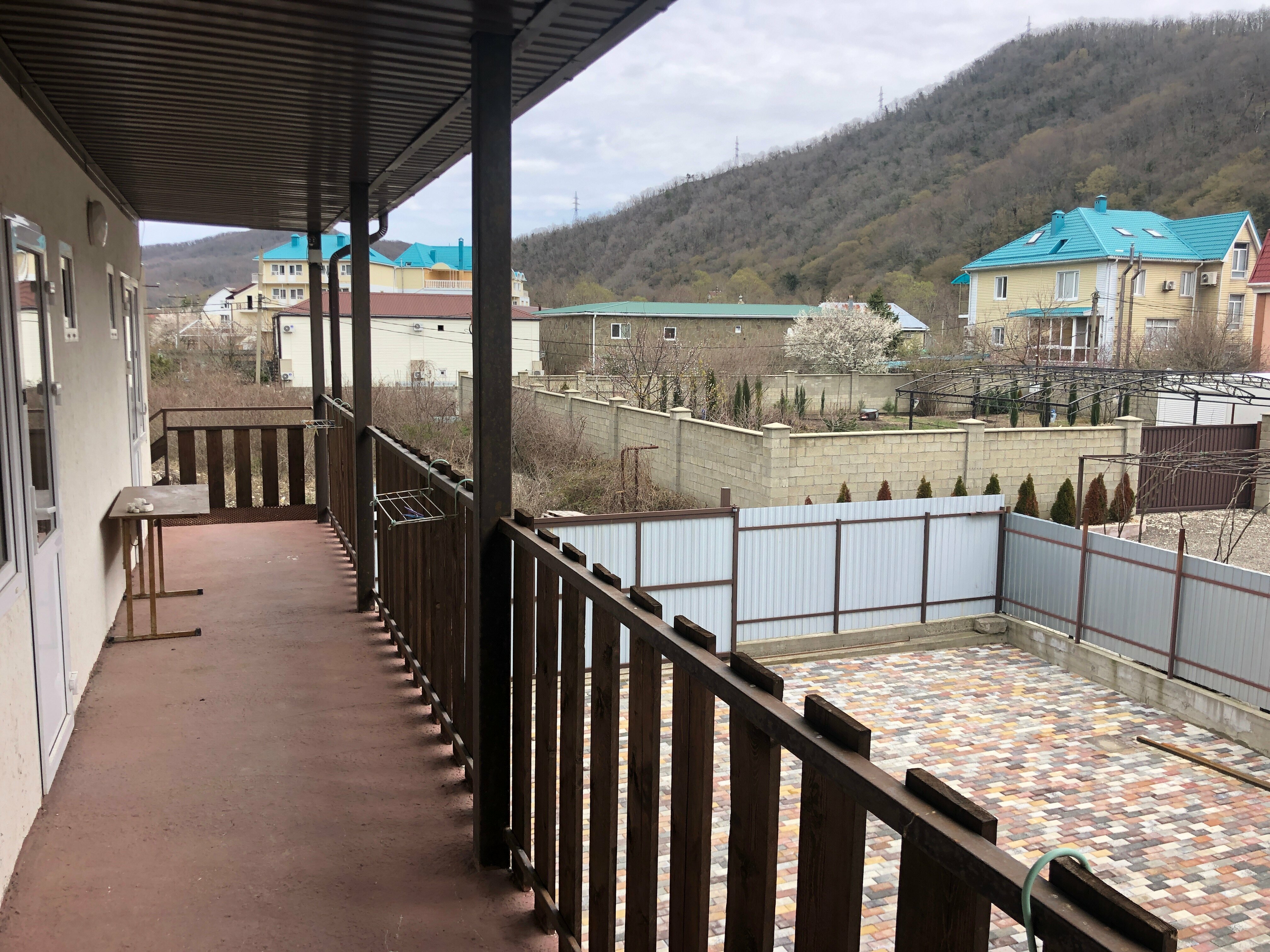 Трехместный номер «Комфорт» с душем