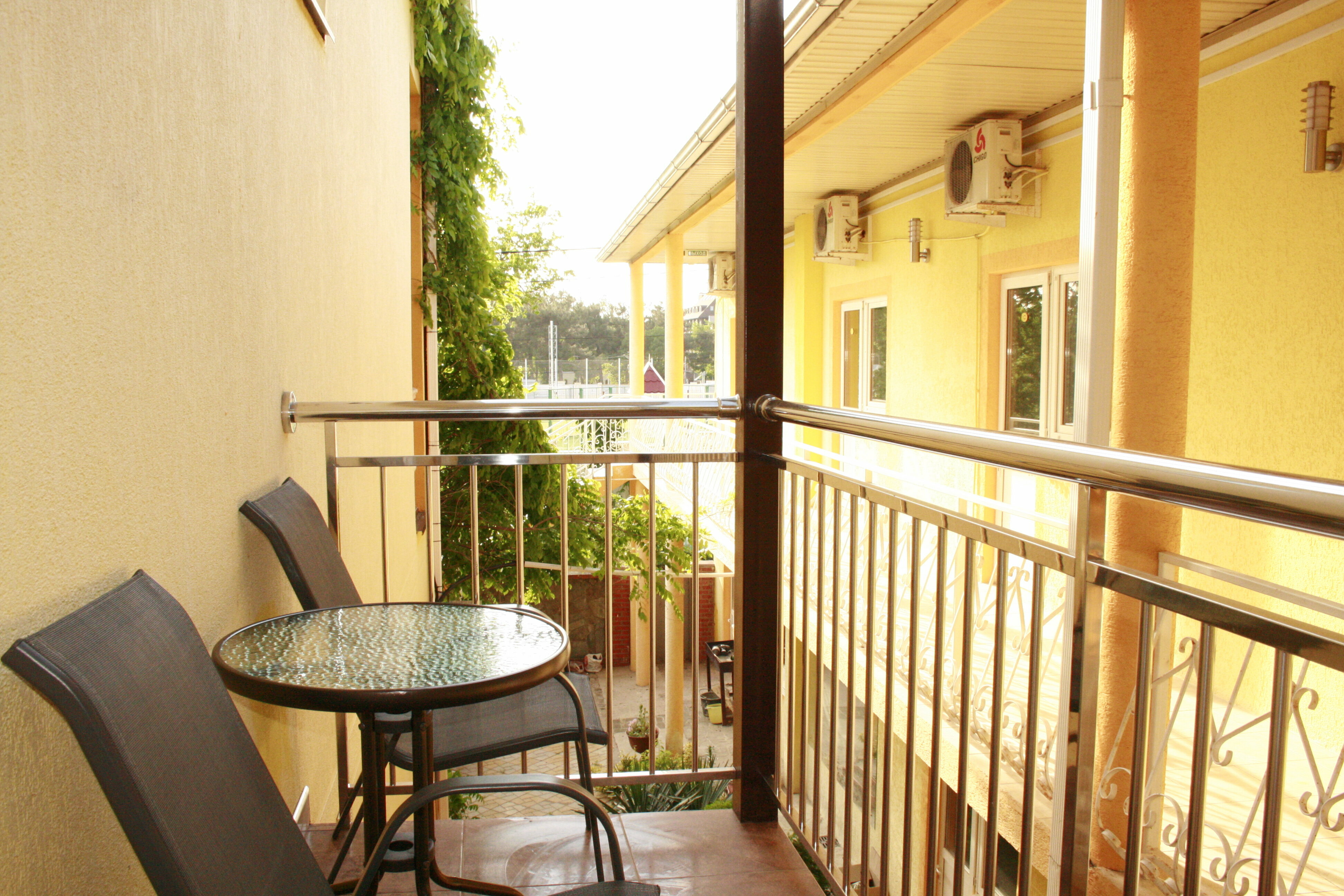 Четырехместный номер с балконом