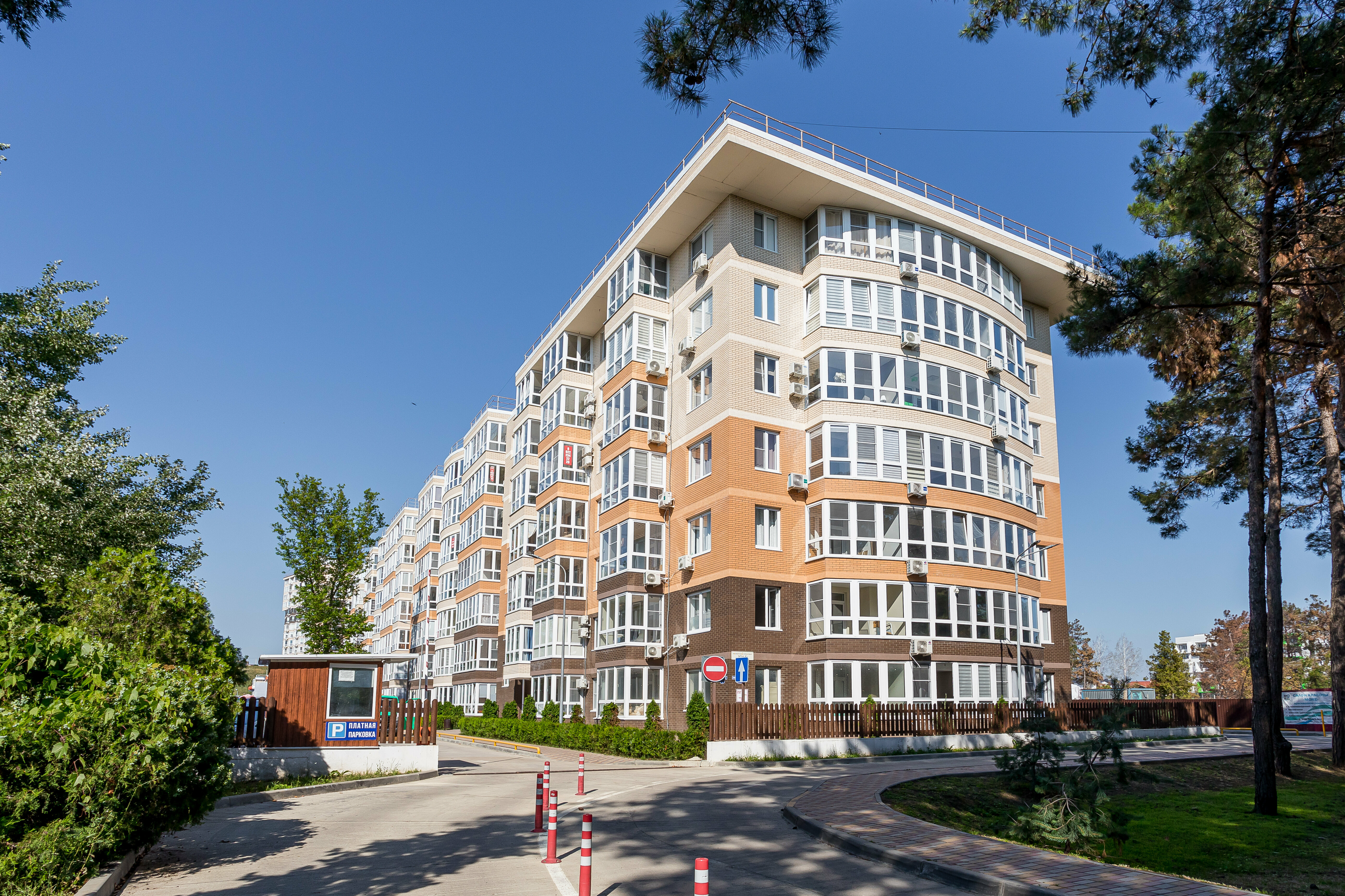 Просторный двухместный номер с 2 отдельными кроватями