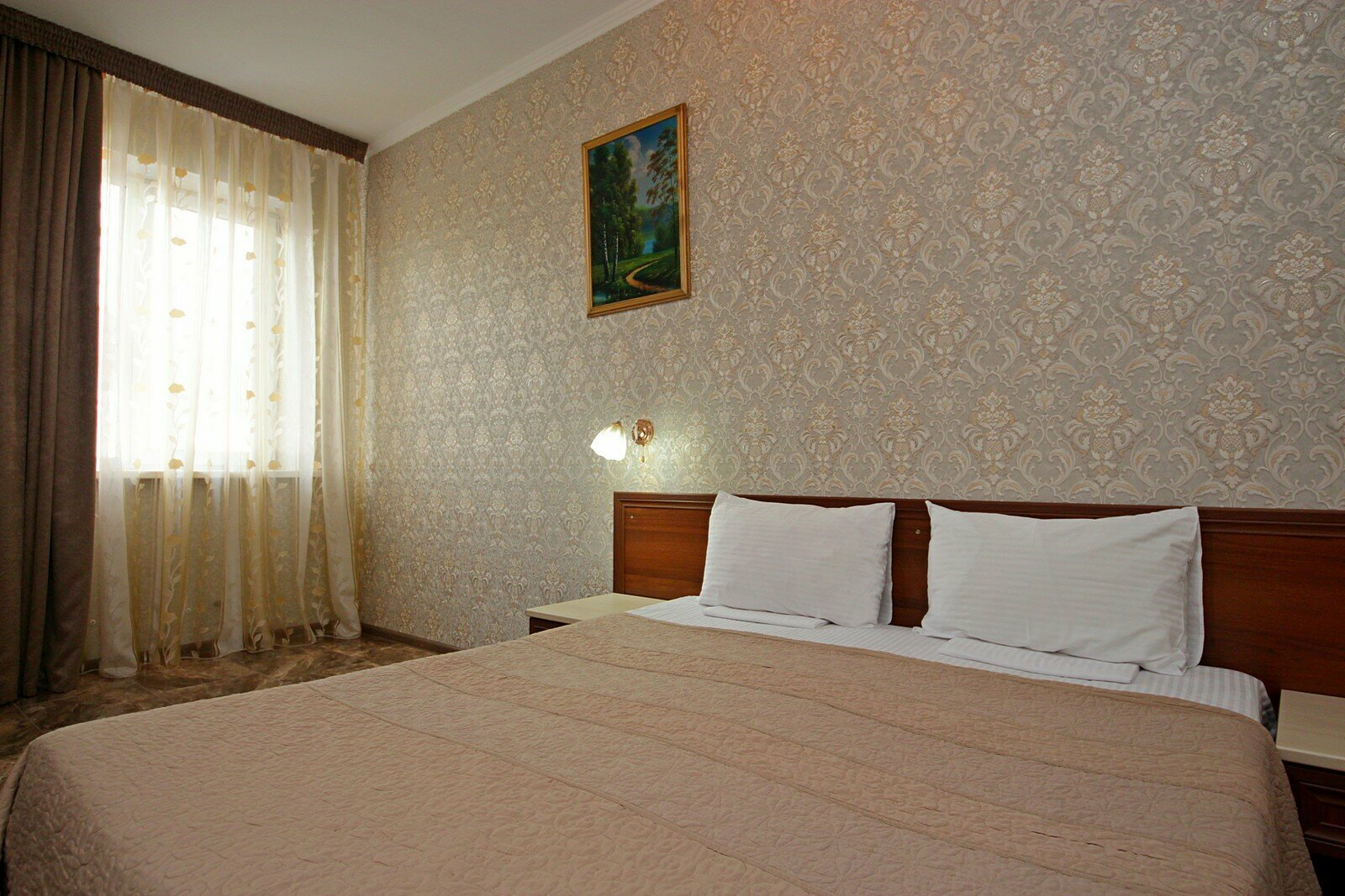 Люкс с видом на бассейн