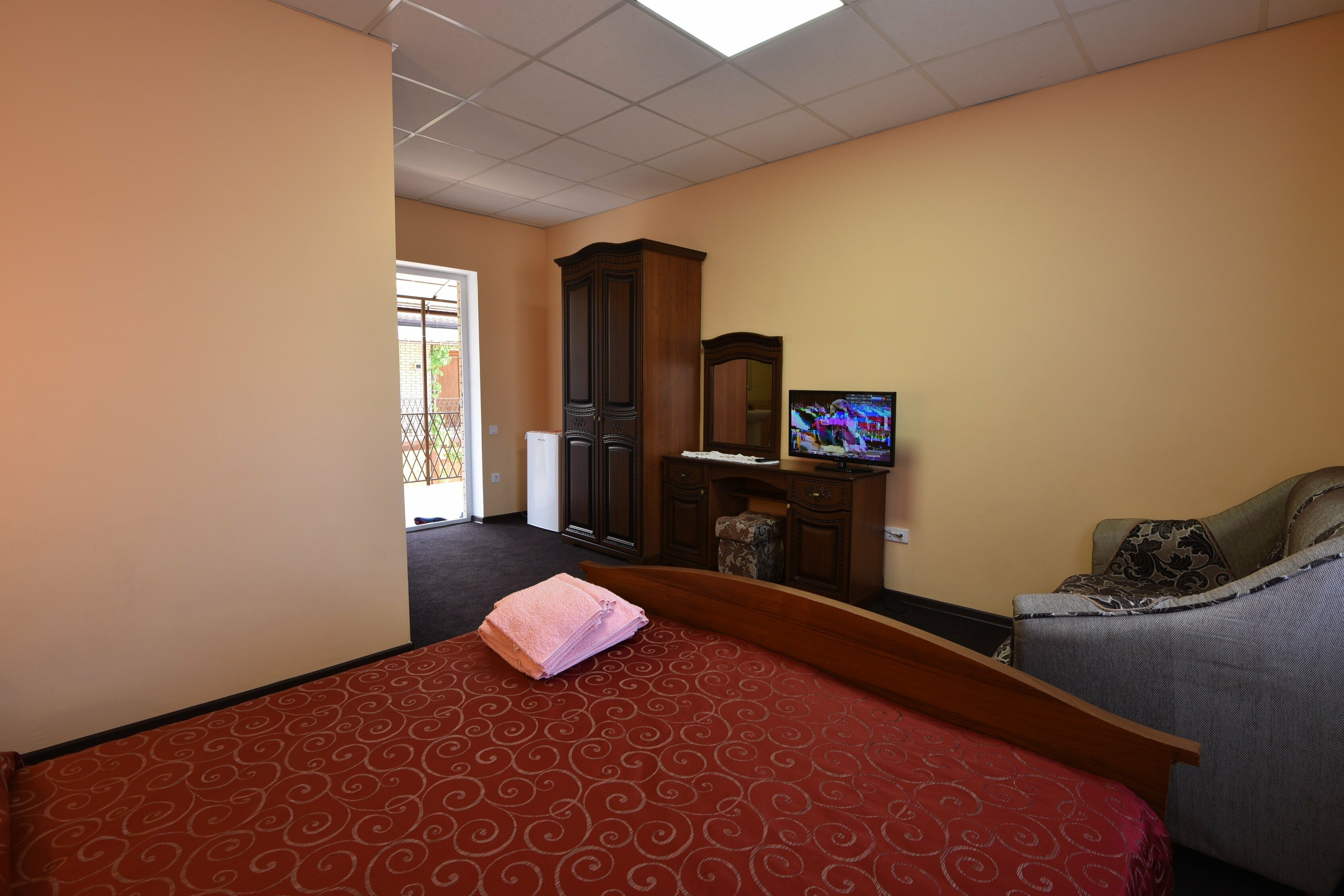 Семейный номер с ванной комнатой