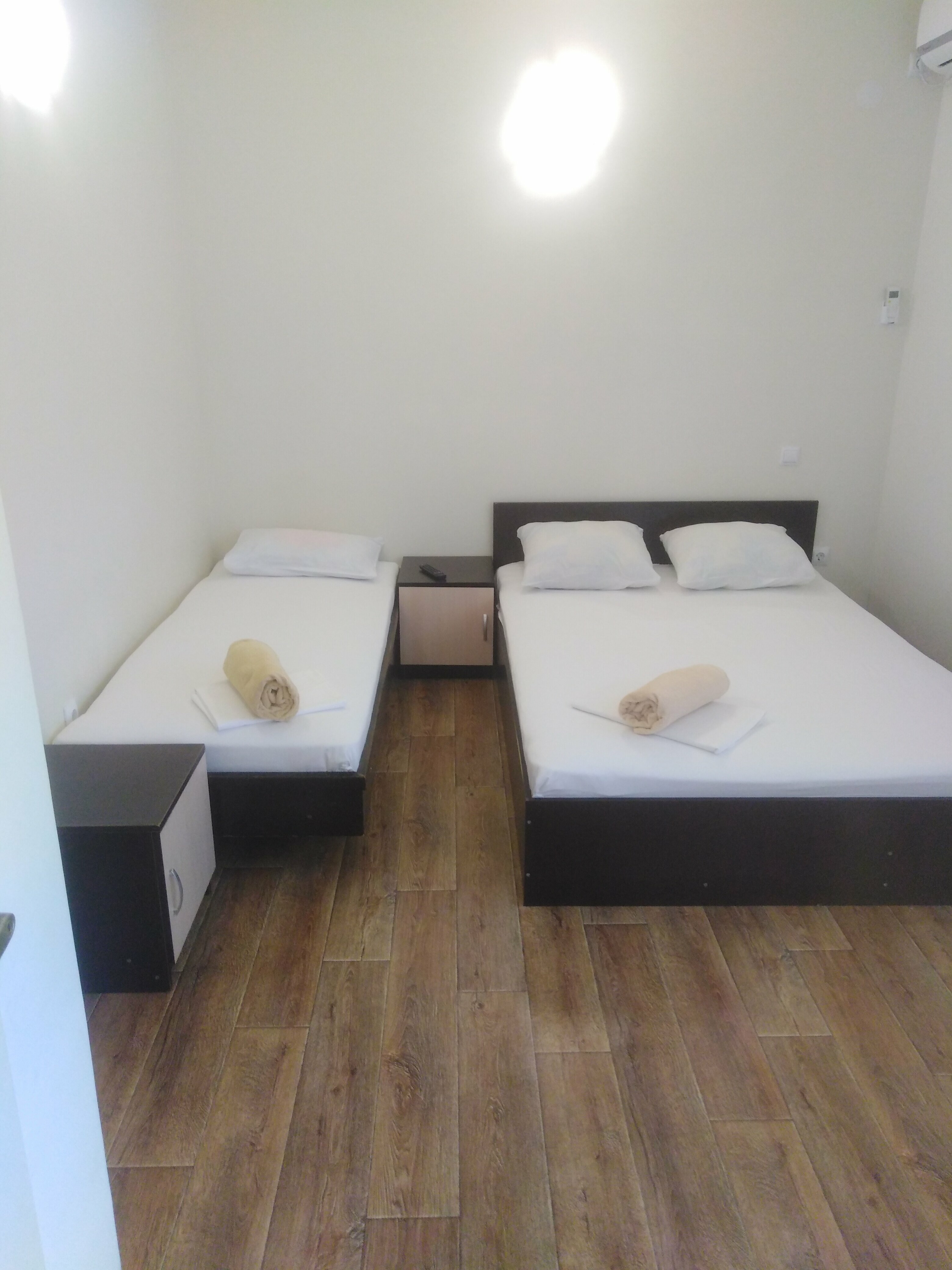 Трехместный номер с видом на сад