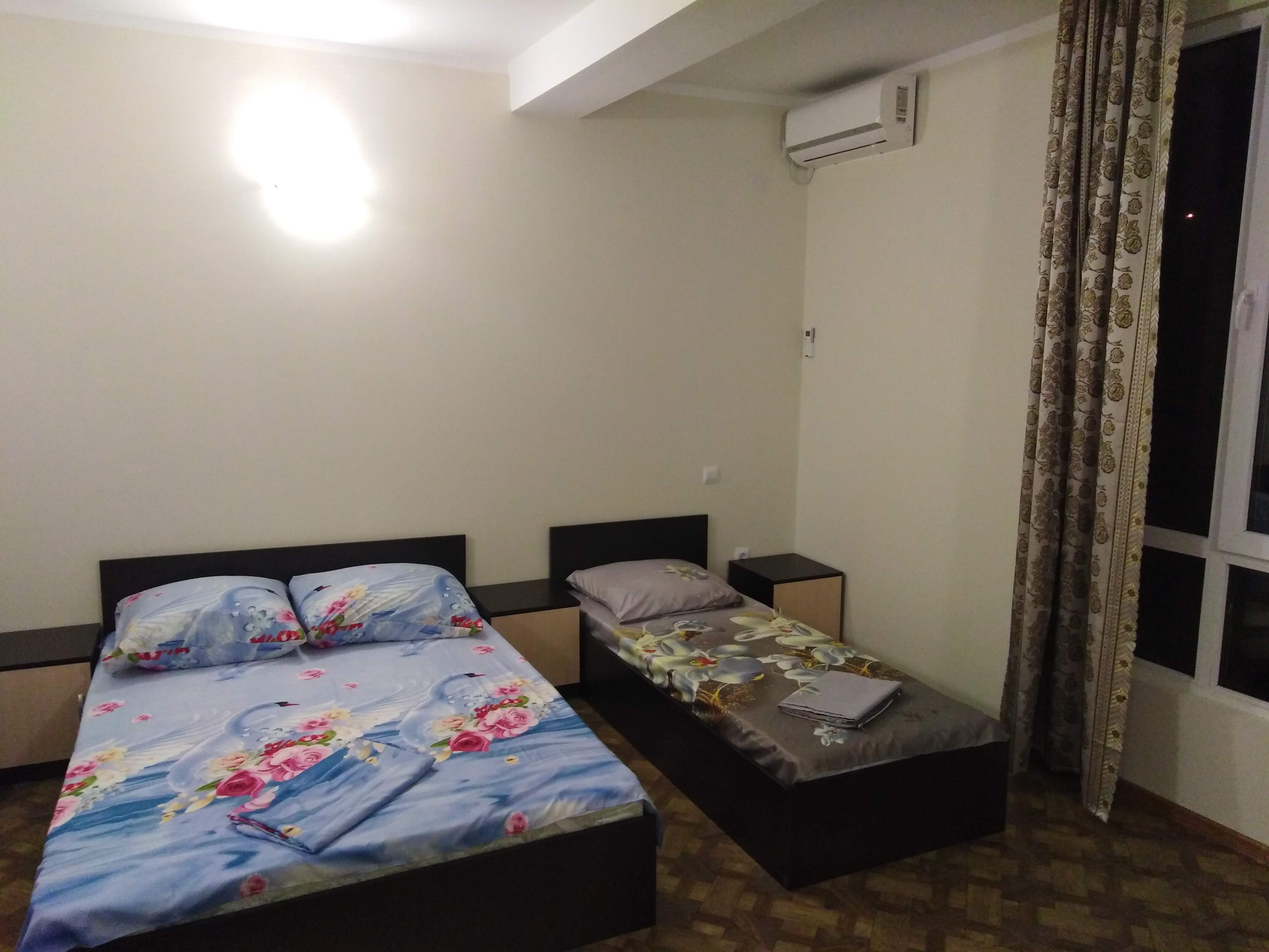 Семейный номер с видом на горы