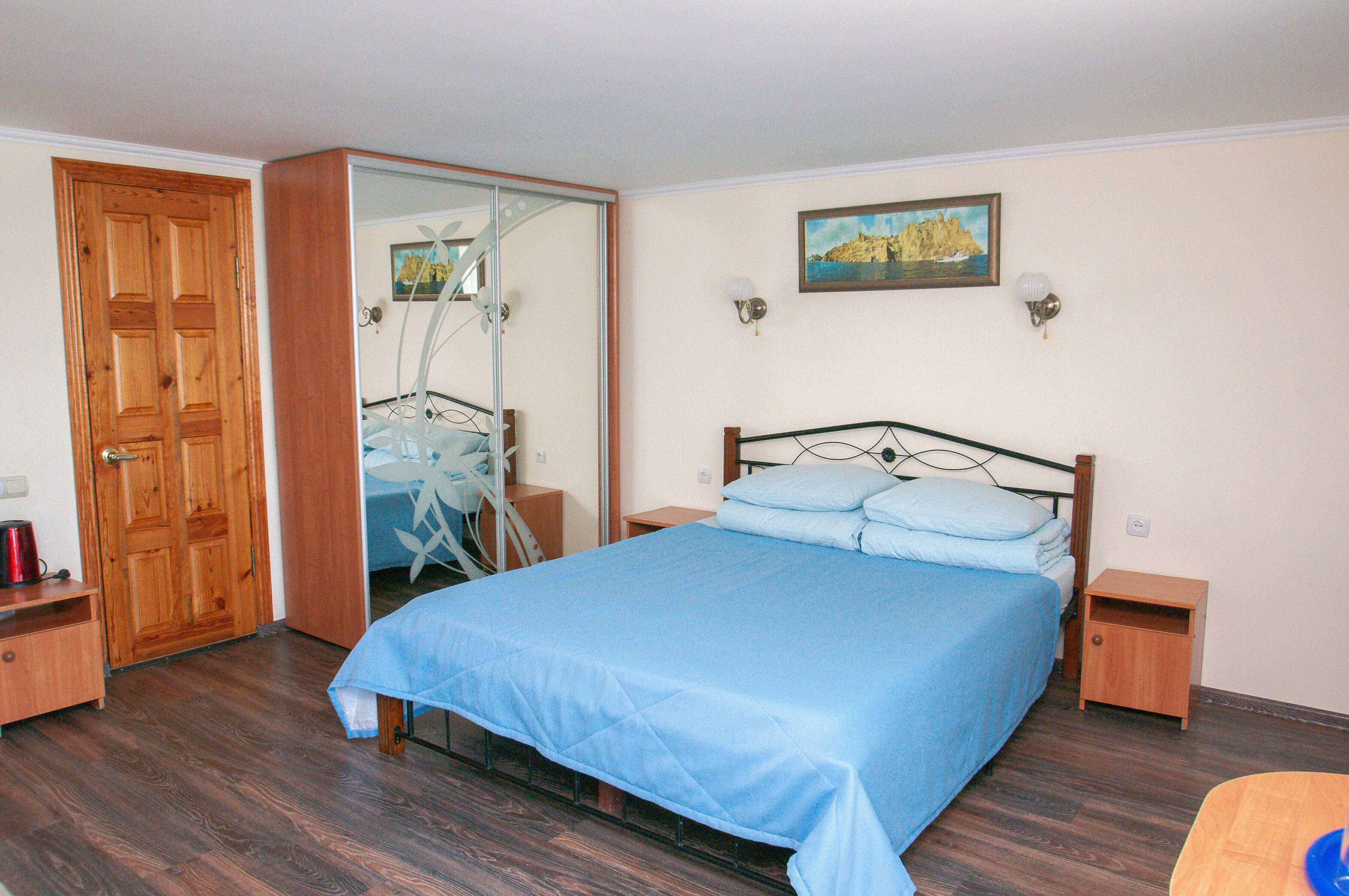 Трехместный номер с видом на море