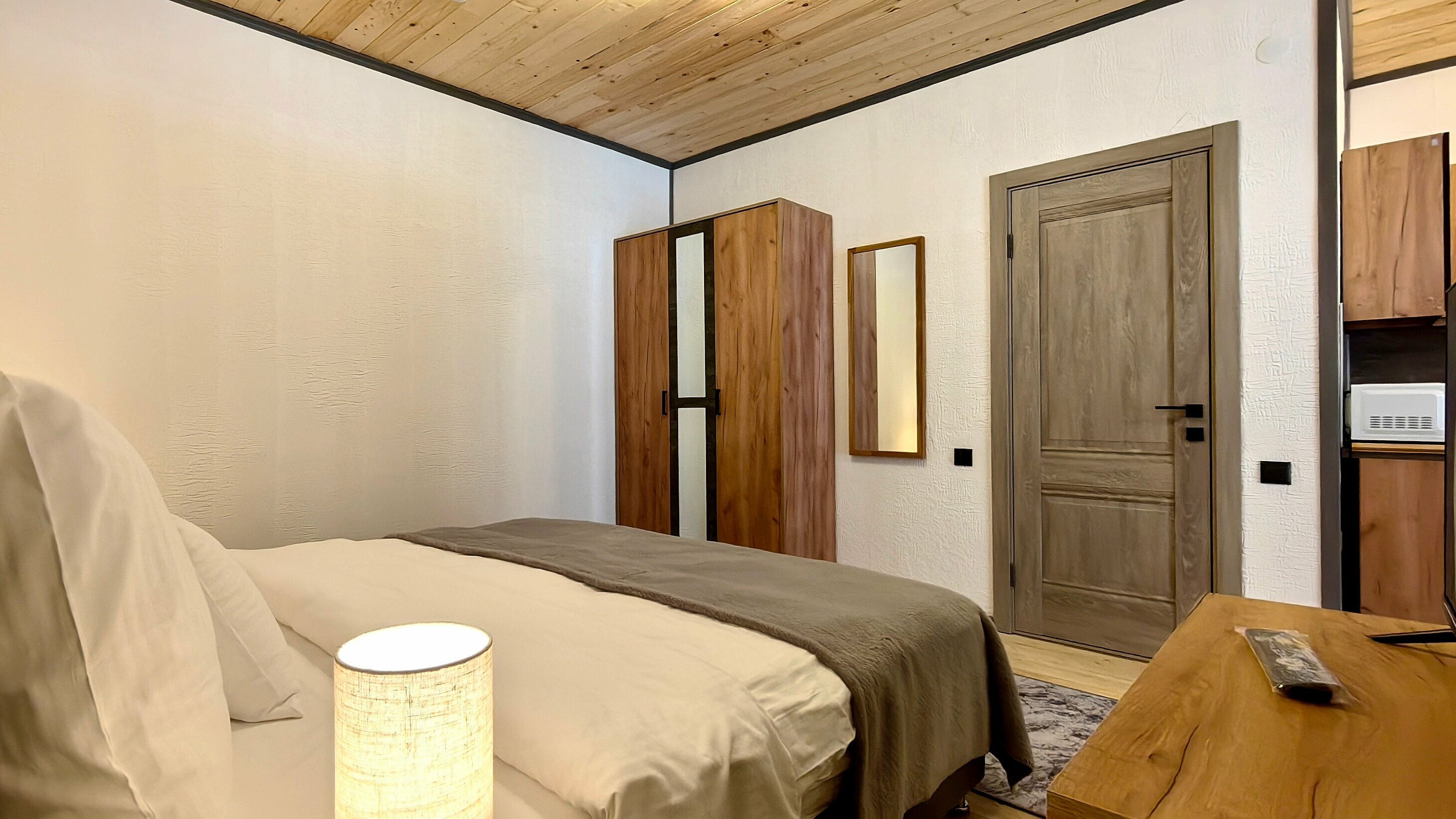 Домик с беседкой и мангалом