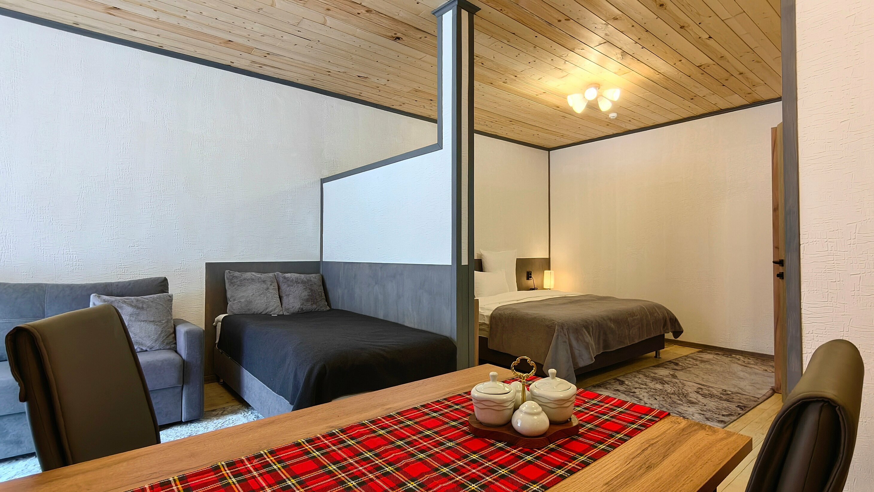 Домик с беседкой и мангалом