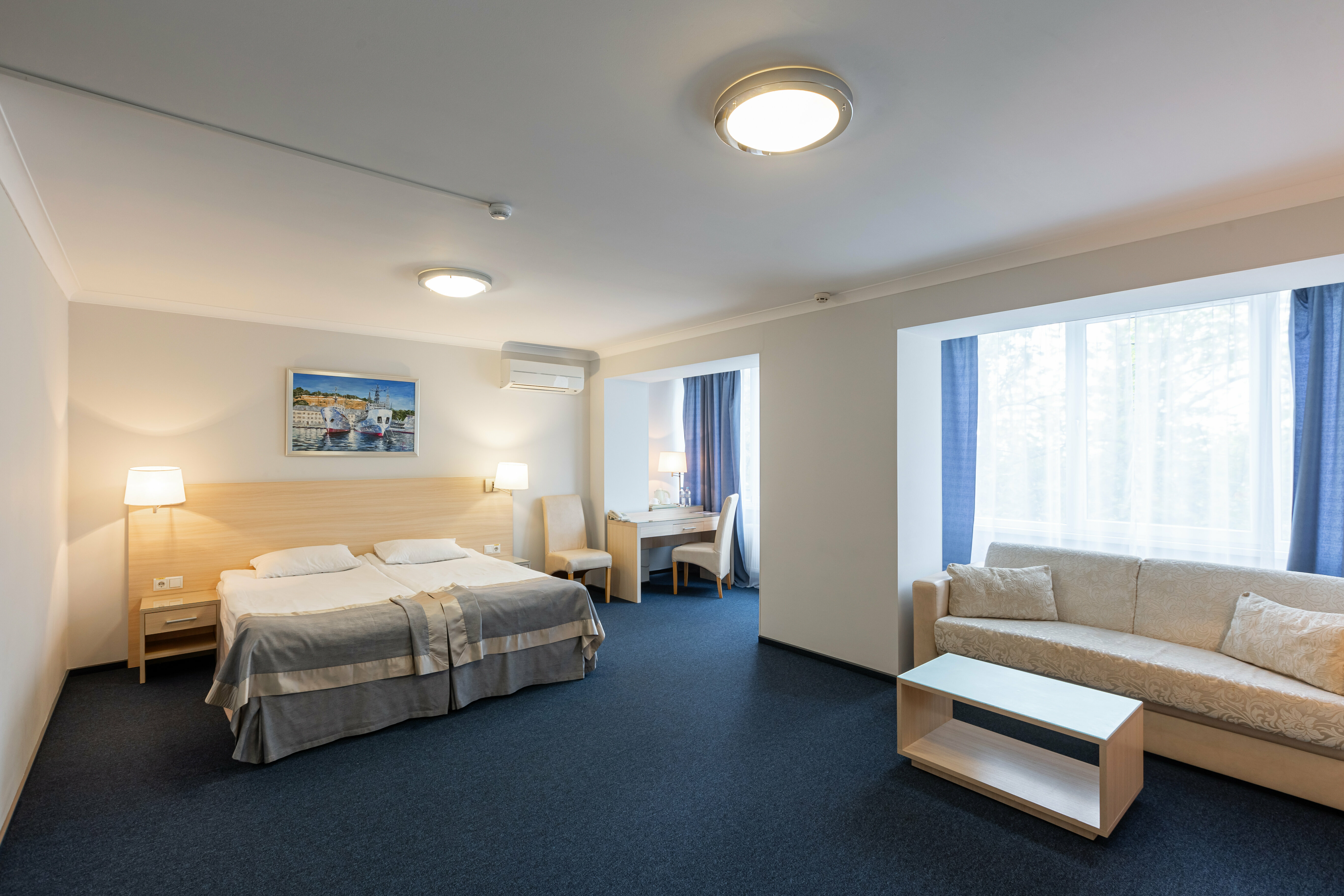 Улучшенный двухместный номер Делюкс с 1 кроватью или 2 отдельными кроватями