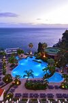 Двухместный номер с 1 или 2 кроватями, вид на бассейн в Pestana Carlton Madeira Ocean Resort Hotel