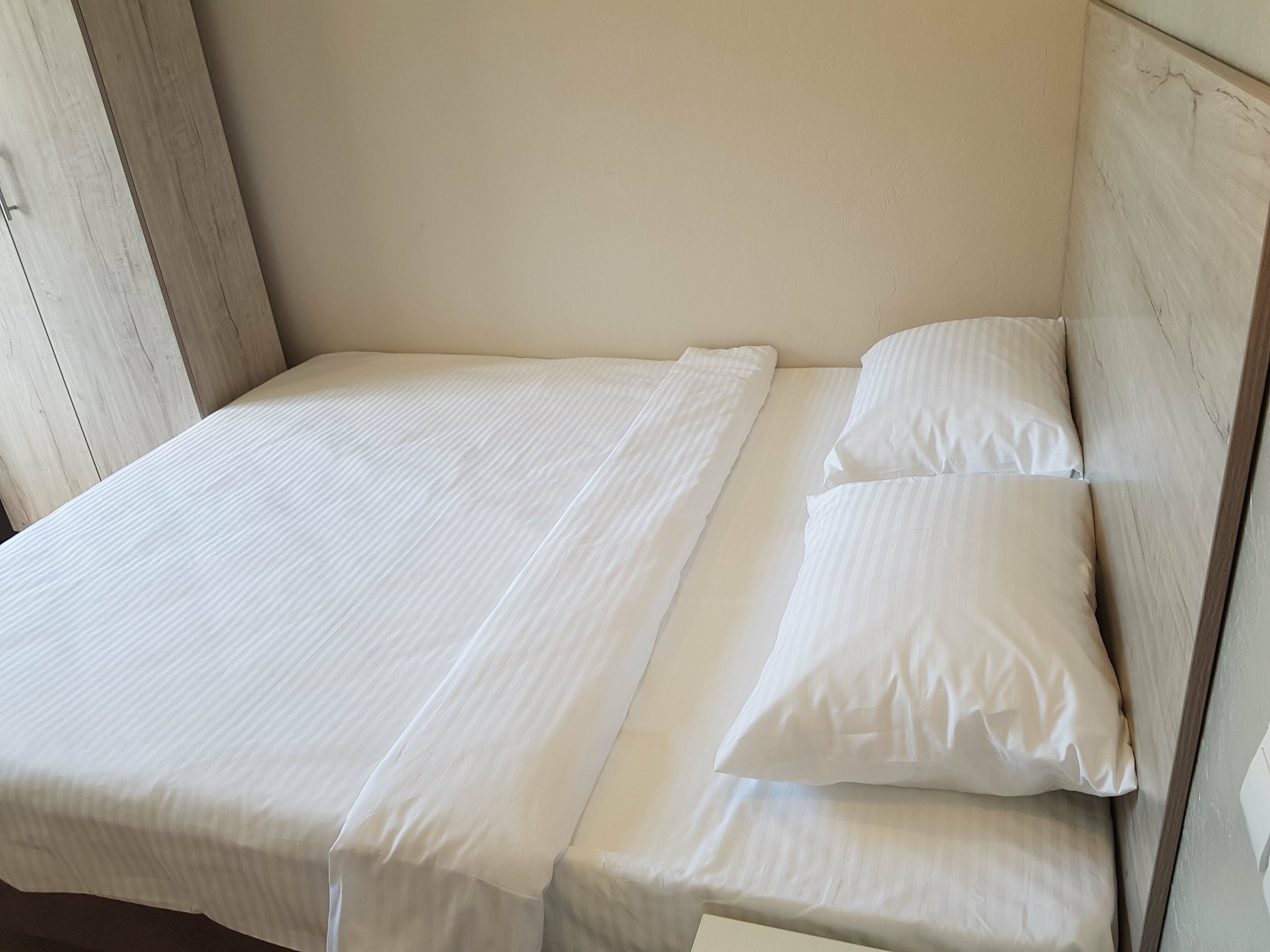 Небольшой двухместный номер с 1 кроватью