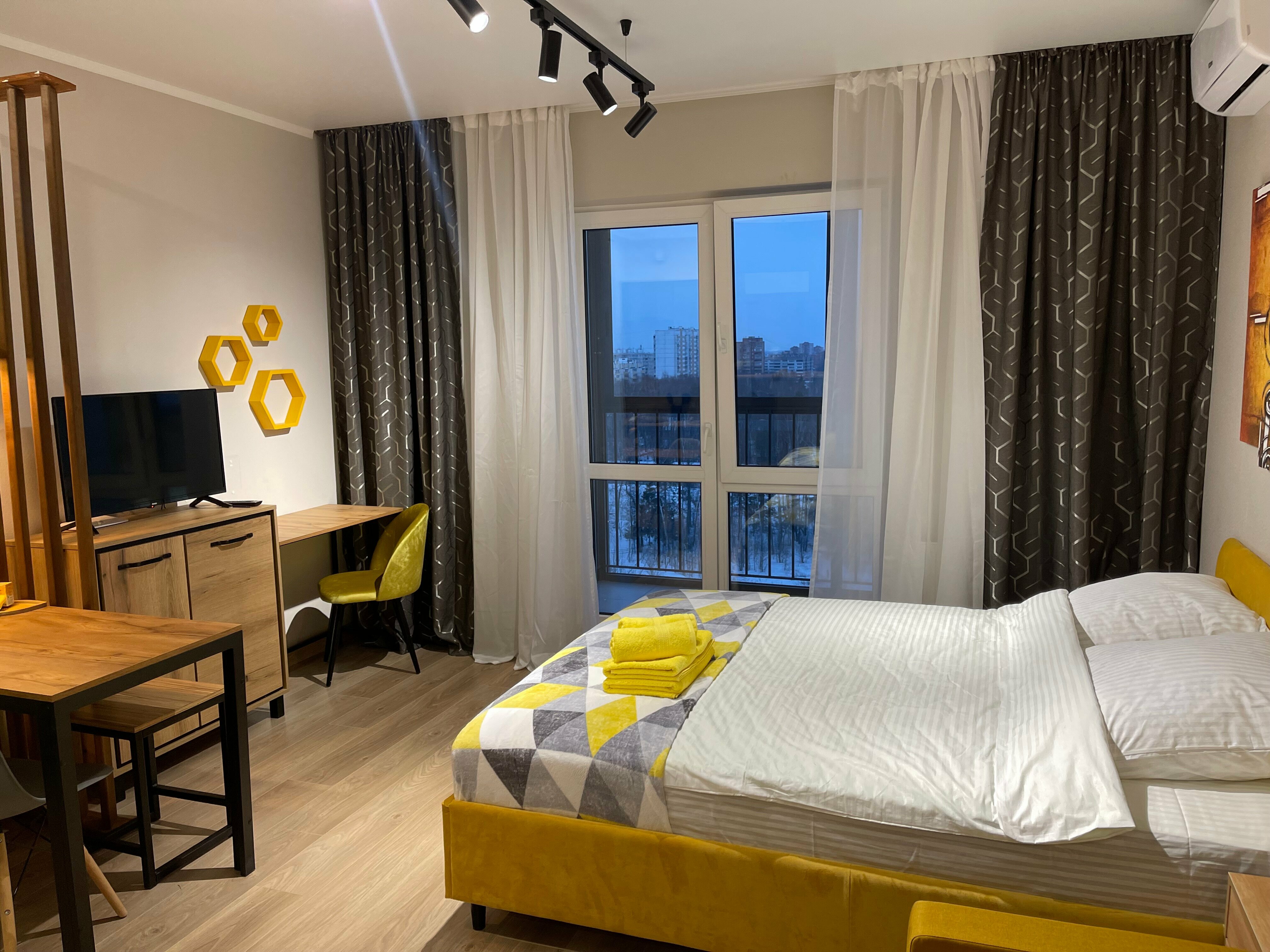 Трехместный номер с видом на город