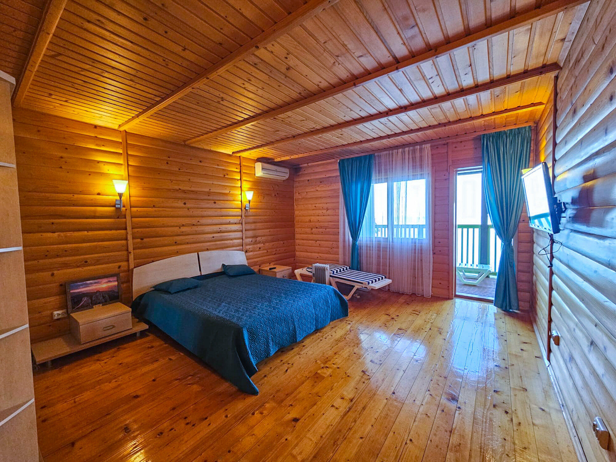 Семейный номер с балконом