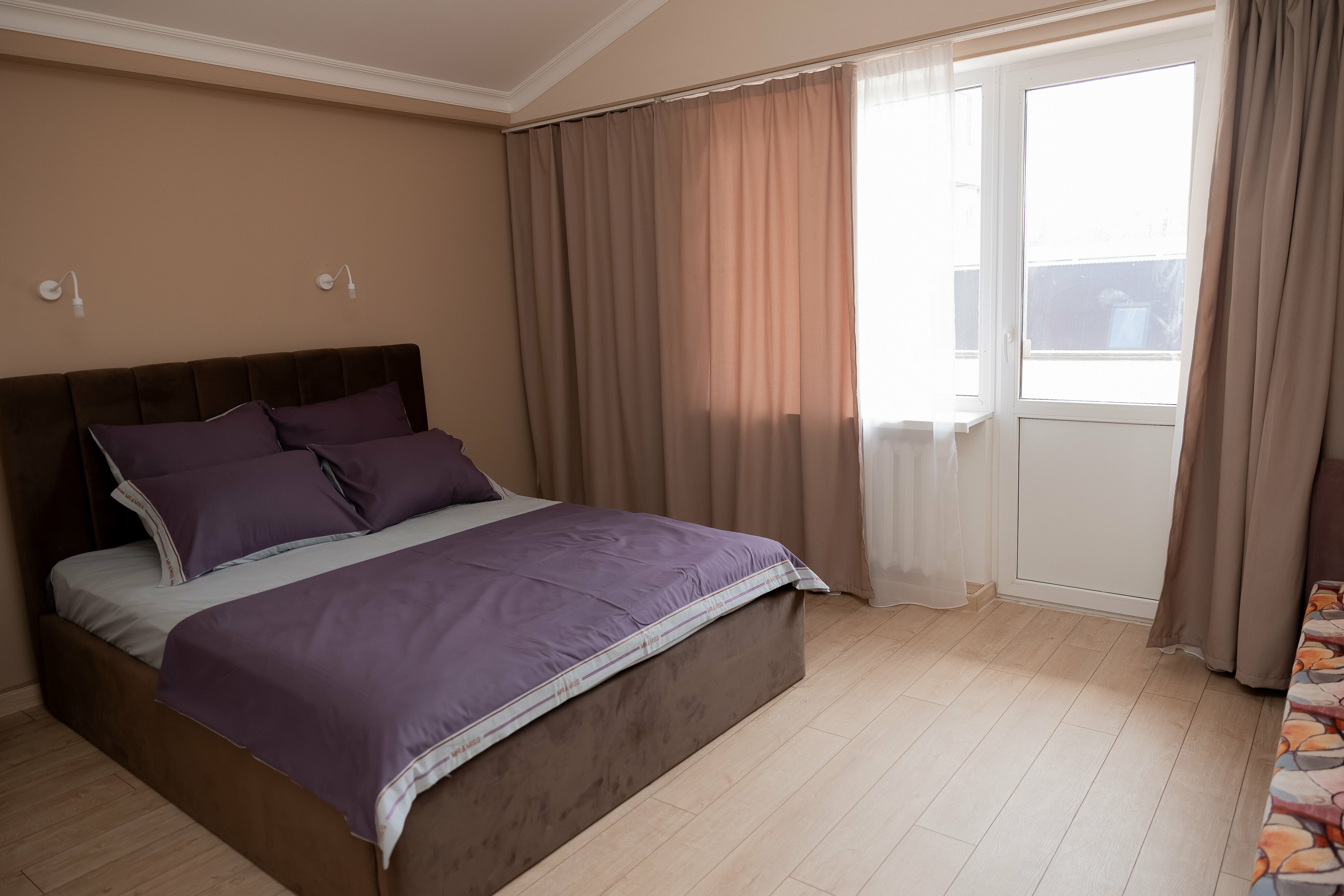 Семейный номер с видом на горы