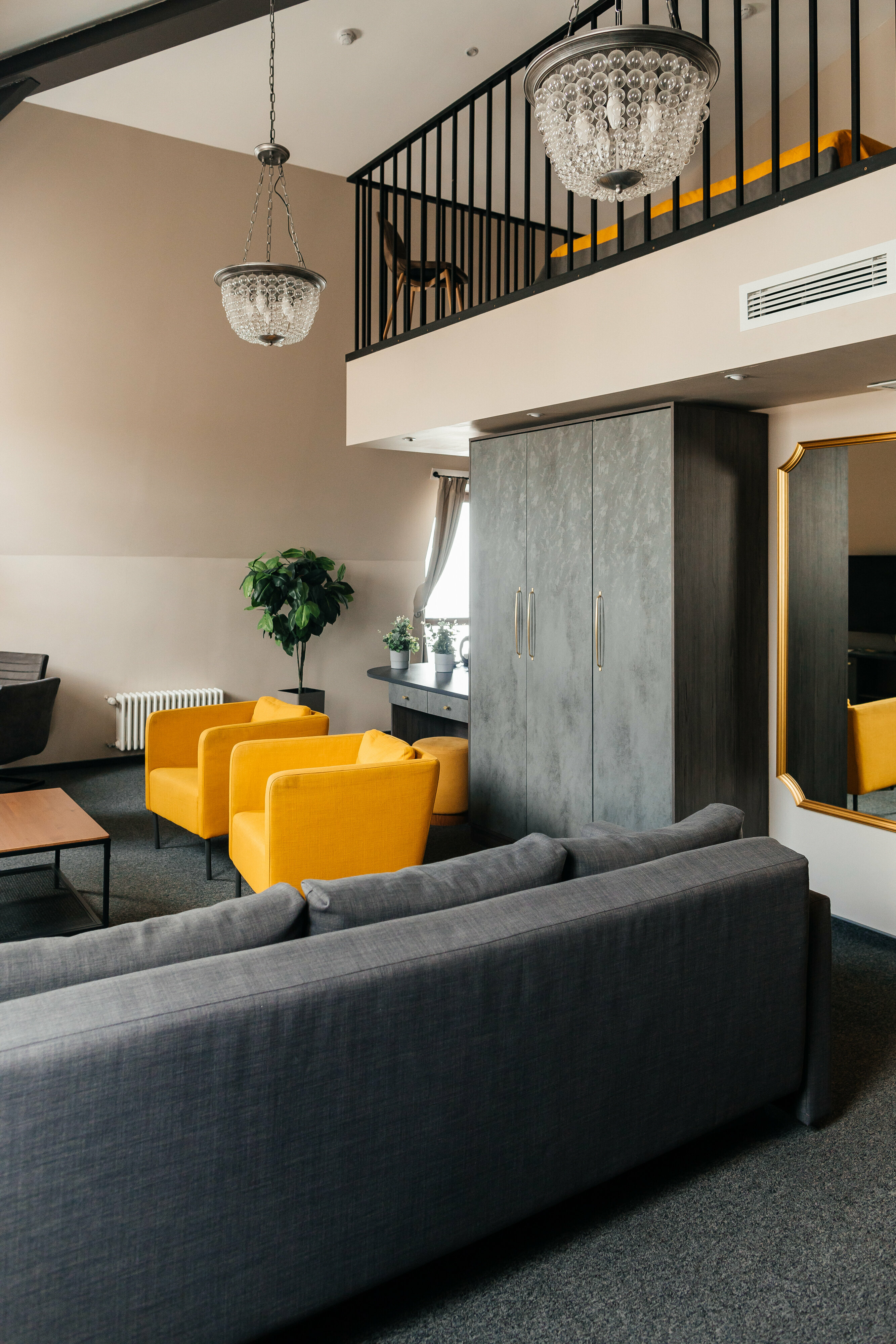 Двухуровневый номер-студия