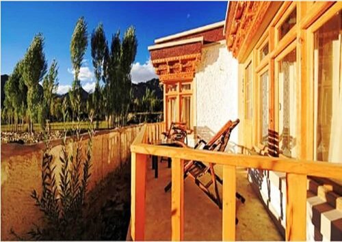 Улучшенный люкс в Saboo Resorts