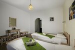 Номер с 2 односпальными кроватями в Kalathos Sun Hotel