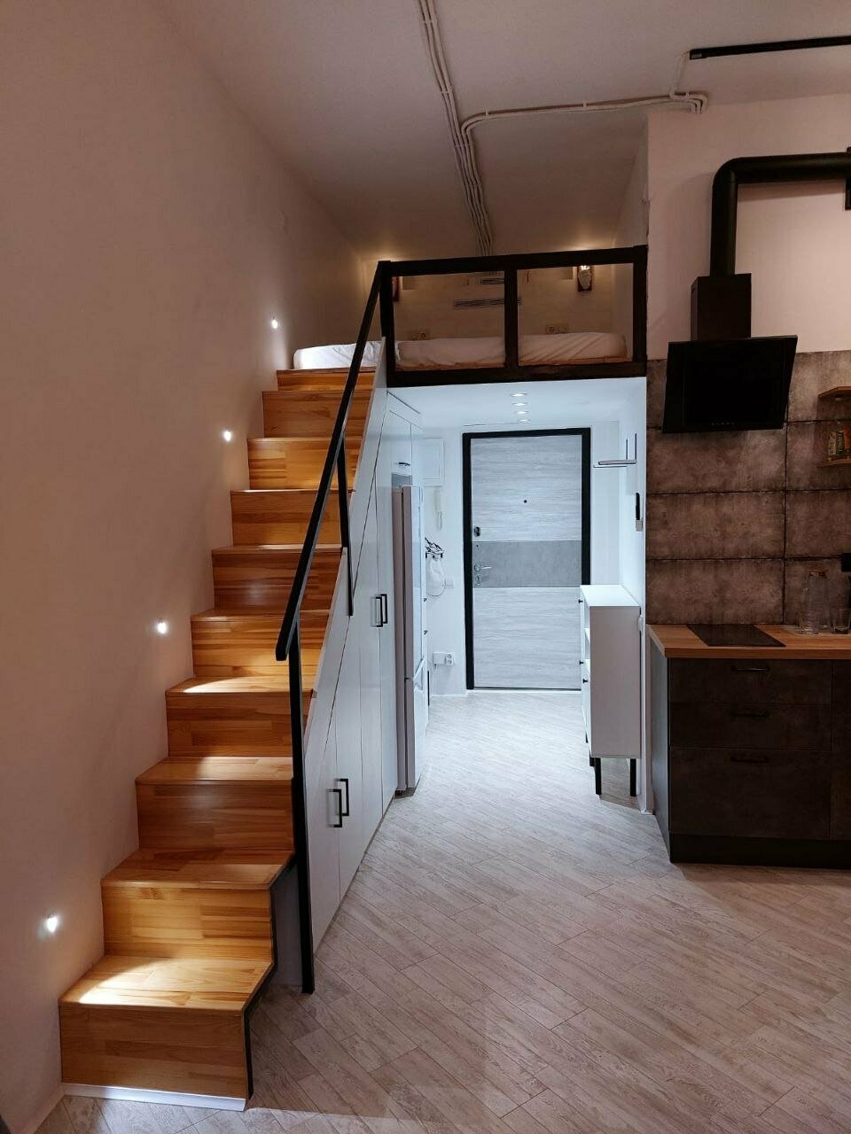 Двухуровневый номер-студия