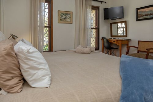 Queen Room First Floor в 10 Alexander B&B