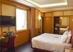 Улучшенный номер, 1 двуспальная кровать «Кинг-сайз» в Best Western Hotel President
