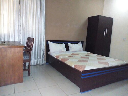 Представительский номер, 1 двуспальная кровать «Квин-сайз», для некурящих в Holla-Jobi Guest House