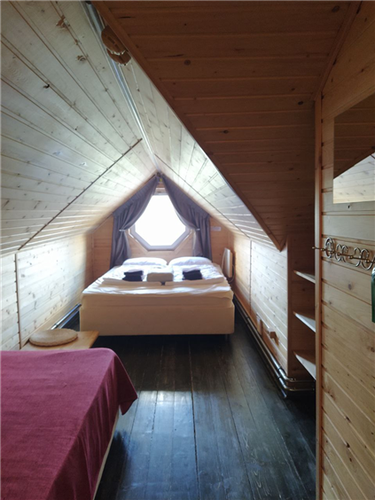 Двухместный номер с 1 кроватью и общей ванной комнатой