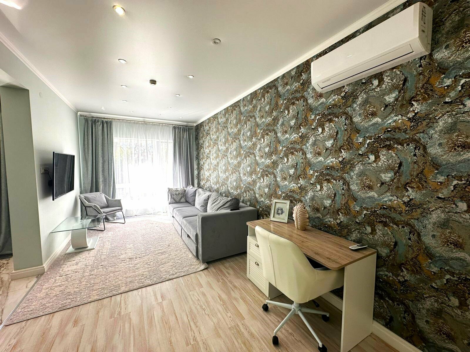 Семейный номер с террасой