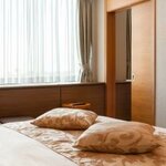 Номер премьер люкс с 1 двуспальной кроватью в Лотте Отель Владивосток