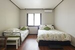 Day and Double Room (203) в Jiwoljang Guest House