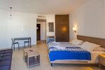 Улучшенный двухместный номер с 1 или 2 кроватями, частичный вид на море в Tetyk Hotel Apartments
