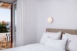 Двухместный номер с 1 двуспальной кроватью, частичный вид на море в Hotel Tagoo