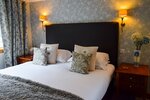 Улучшенный двухместный номер с 1 двуспальной кроватью в Craigmhor Lodge & Courtyard