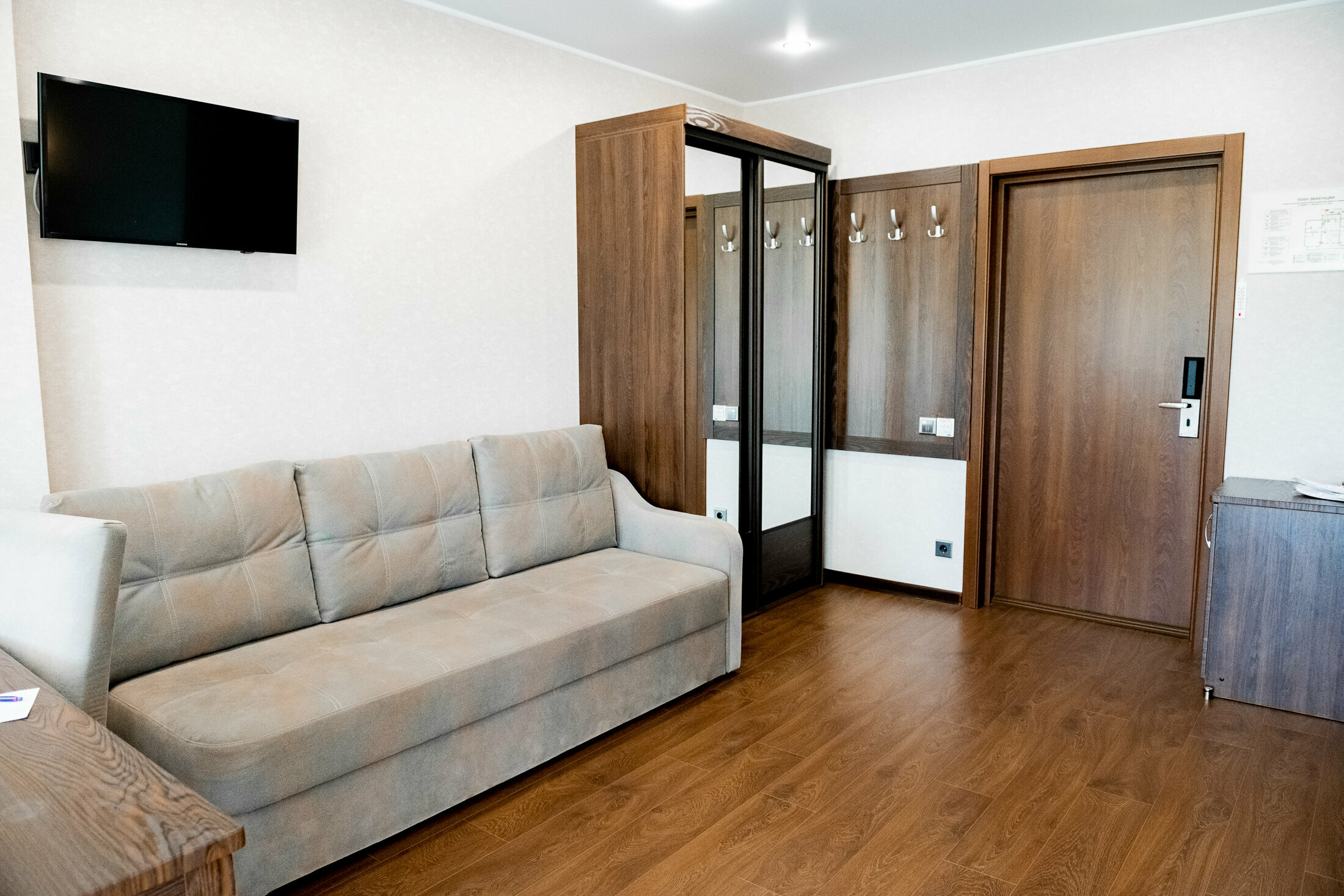 Улучшенный двухместный номер с 1 кроватью или 2 отдельными кроватями, вид на город