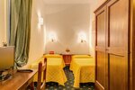 Двухместный номер «Классик» с 2 односпальными кроватями в Hotel San Giorgio & Olimpic Florence