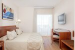 Двухместный номер с 1 двуспальной кроватью (2 adults and 1 child) в Hc Hotel Magec