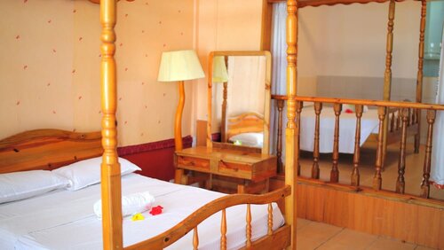 Семейный номер в Beau Vallon Bungalows