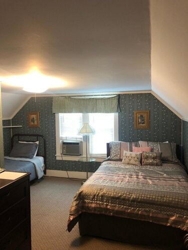 Номер базового типа в Reynolds House Inn & Motel