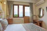Double Room with Balcony and Sea View в Отель Seahouse Suites