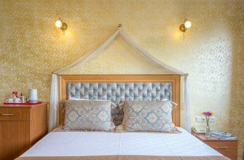 Double Room with Balcony and Sea View в Отель Seahouse Suites